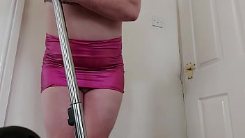 Crossdresser Plays Around Whilst Cleaning For Stepmon thumbnail