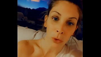 Family holiday saison 2 spécial ski ep1 6 "le womanizer" dans un chalet avec