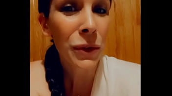 Family holiday saison 2 spécial ski ep1 6 "le womanizer" dans un chalet avec