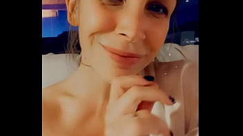 Family holiday saison 2 spécial ski ep1 6 "le womanizer" dans un chalet avec