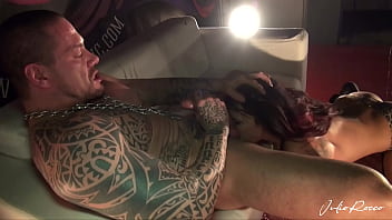 Juliorocco musculoso follando en público el día de su cumpleaños