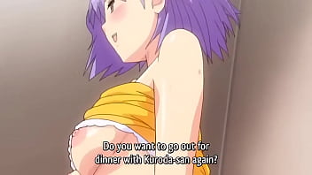 Gostosa gozando enquanto a mãe olha