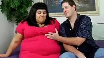 Brunette bbw slut sucking cock and fucking missionary with dude on day off