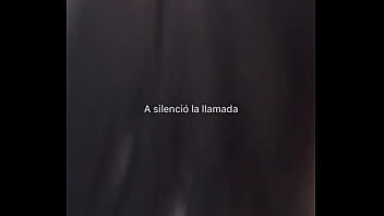 Enseña las tetas en videollamada