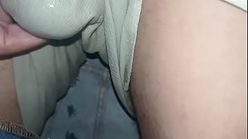 Pantalones orinados con pañal de tela y un dia orgasmico