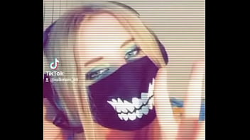 بعرض نفسي ليكو عشان عايزه اتناك انا متناكه حيحانه