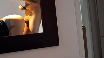 Creo que la camarera nos grabo a escondidas mientras mi amante y yo hacíamos de las nuestras