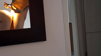 Creo que la camarera nos grabo a escondidas mientras mi amante y yo hacíamos de las nuestras