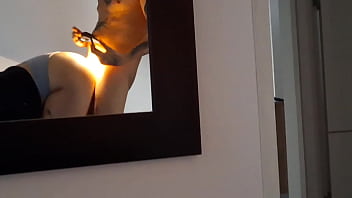 Creo que la camarera nos grabo a escondidas mientras mi amante y yo hacíamos de las nuestras