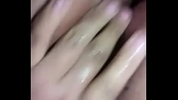 Chica caliente acabando