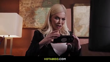 Hot stepsis scarlet skies gets fucked by max fills