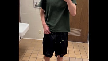 Malik vadheim mirror at 10 iphoto selfie