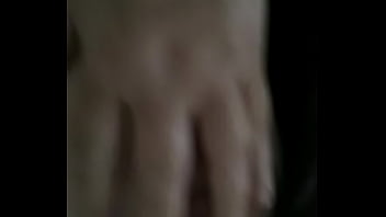 Loira mostrando os peitoes