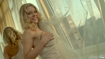 Perv teen calvina b is scratching her slutty itch in front da window