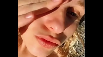 Rejoint moi bébé vidéo sextape offerte pour tout abonnement classic 30jour