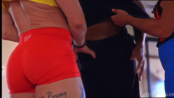 Bodybuilder sluts gets all holes fucked by bbc