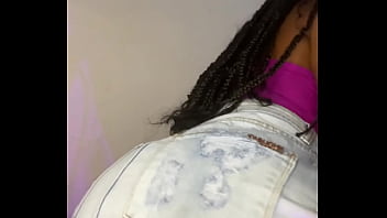 Gosto de sai assim sem calcinha