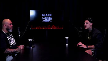 Se sentiu estranho no começo após os atendimentos conheceu uma criadora na sauna tiveram que mesclar pra não ter somente gays e foi assaltado gabriell rios watch sheer red