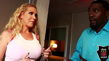 Rome major fucks ryan conner's massive boobs & mature pussy