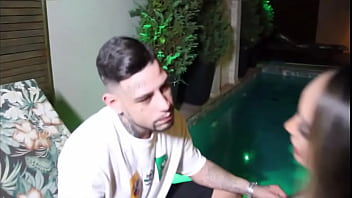 Dando gostoso pro novo jardineiro parte 1