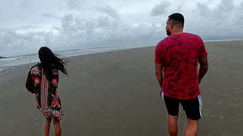 Aventura na lukas enfiou o pau na buceta da safada magrinha até o fim