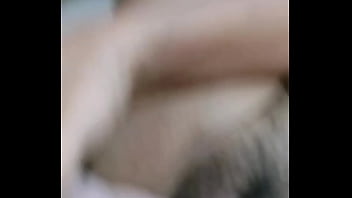 La creyente sale a dar la palabra y se regresa a masturbarse