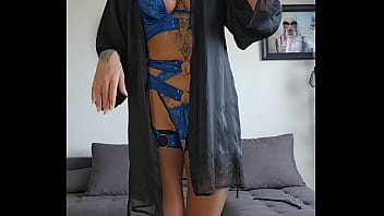 J'ai un petit cadeau bien chaud pour toiregarde dans ta messagerie privée