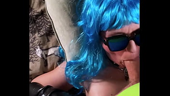 Sexy milf got solid load of jizz on her glasses