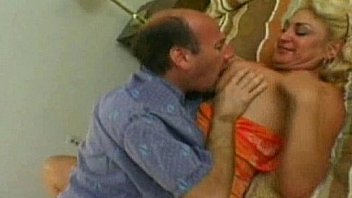 Blond granny loves sex even after retirement