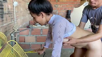 El amigo de mi novio me folla mi coño y me le tomo toda su leche El amigo de mi novio me folla mi coño y me le tomo toda su leche