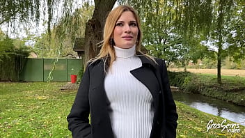 Je baise cette coquine dans tous les sens Je baise cette coquine dans tous les sens