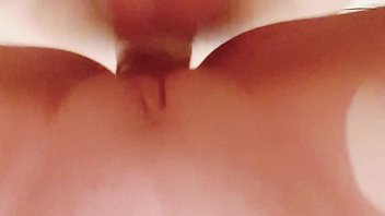 Ass brunette giclé explosive