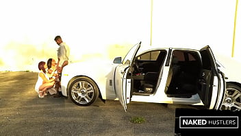 2 sexy black chicks from the midwest sucking on a black dick in miami