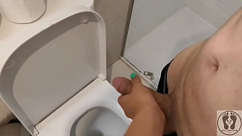 Com pee lation risky outdoor public pee ana spears alfxnow