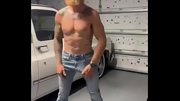 Grade a smoking hot american redneck #gayhot #gayfollow #smoking