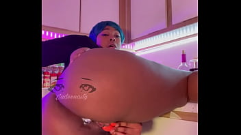 Hot ceo want you to watch her cum