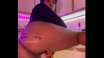 Hot ceo want you to watch her cum