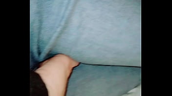 Up close to the misses getn herself off