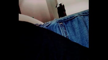 Up close to the misses getn herself off