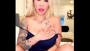 I’m so naughty n needy u gonna leave me playin alone I’m so naughty n needy u gonna leave me playin alone