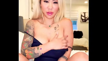 I’m so naughty n needy u gonna leave me playin alone