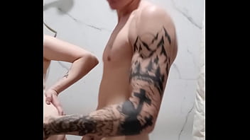 Couple does oral before fucking