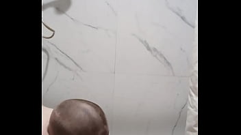 Couple does oral before fucking