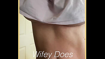 Milf body show fully nude