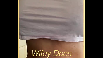 Milf body show fully nude