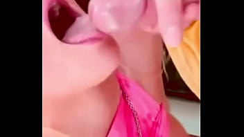 Milf delivers epic sloppy suck Milf delivers epic sloppy suck