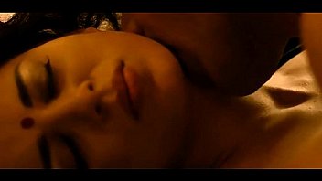 Kangana ranaut and john abraham making hot in shootout at waddala