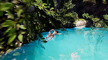 The statue's penis suddenly awakened and lara croft needs to service it hardcore hentai