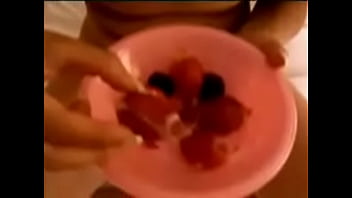 Girlfriend loves to suck Girlfriend loves to suck
