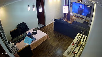 Foda flagrada por câmeras de seguraça novinha leva rola no cú